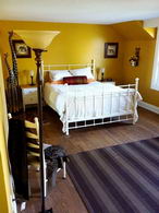 Bedroom - Country homes for sale and luxury real estate including horse farms and property in the Caledon and King City areas near Toronto